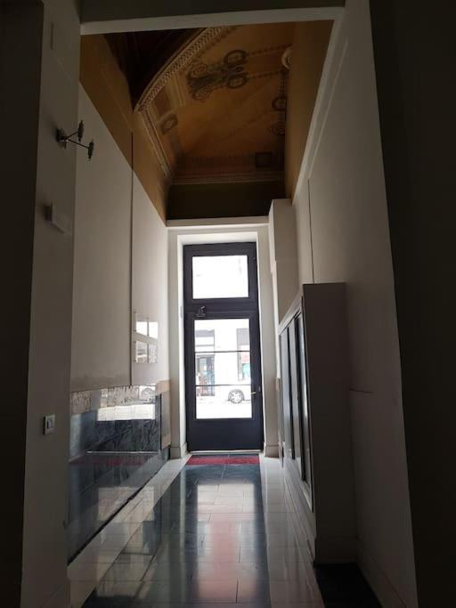 Still Und Stilvoll Im Stadtzentrum Apartment Trieste Exterior photo
